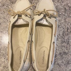 Croft&Barrow womens size 10 cream leather loafers